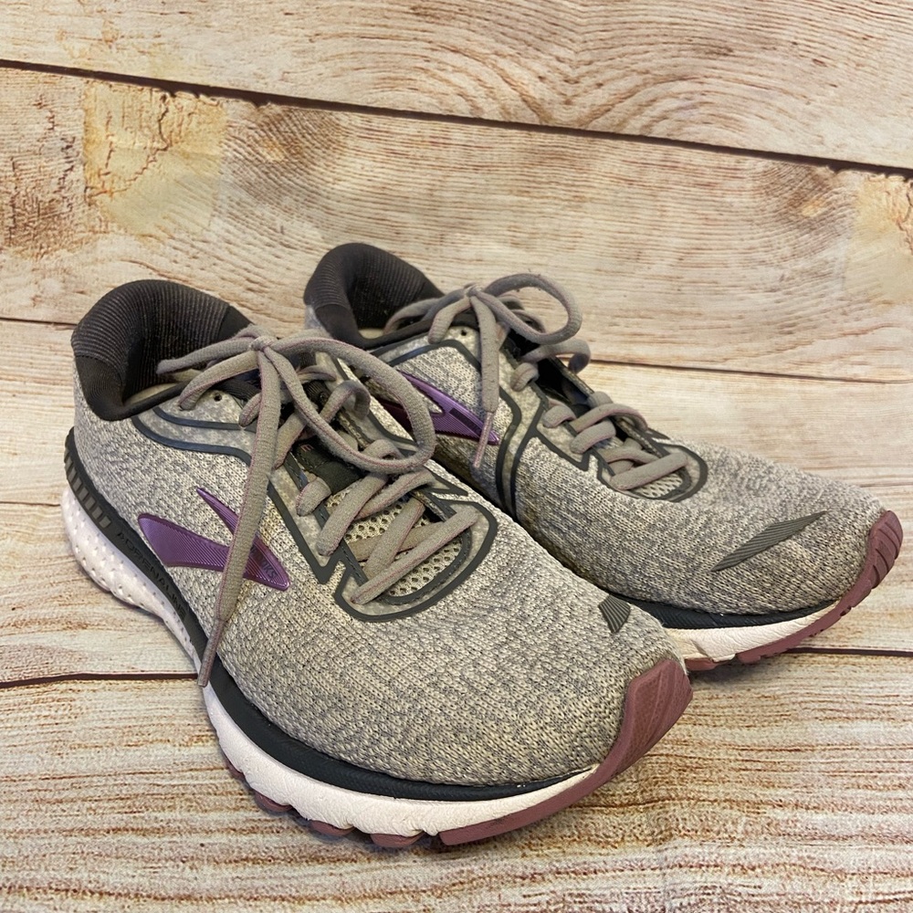 Brooks Womens 9B Adrenaline GTS 20 1202961B030 Gray Running Shoes Sneakers